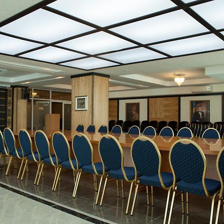 Jumbaktas Astana Hotel Exterior photo